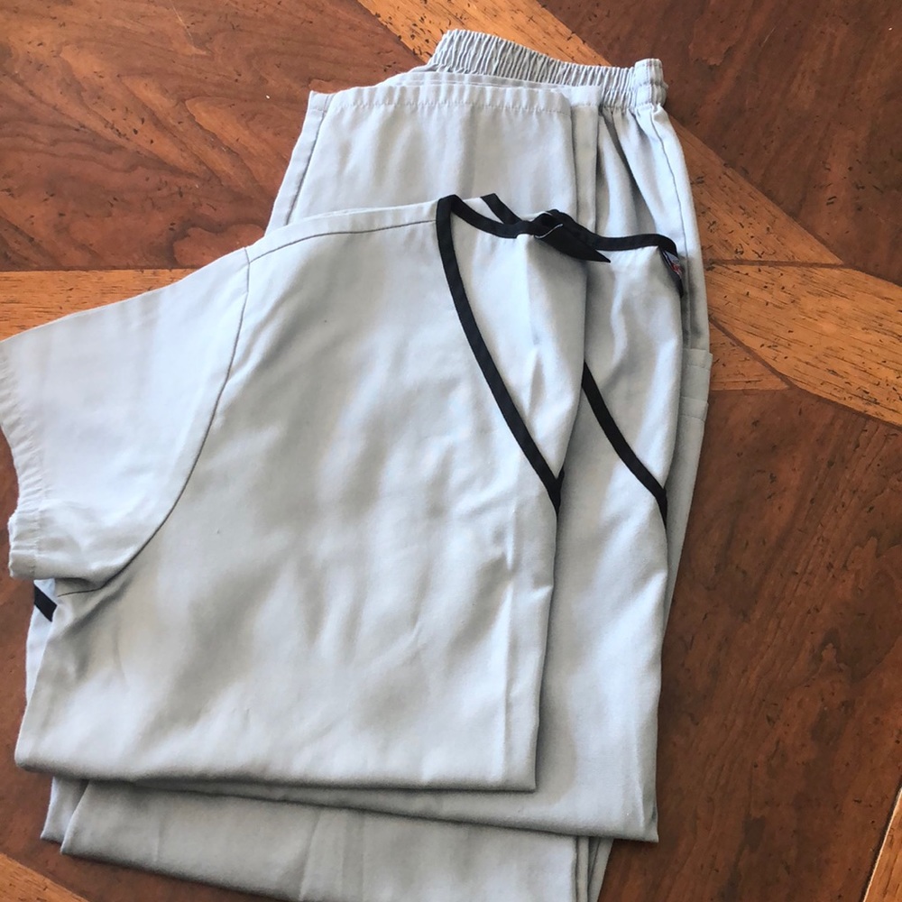 Cherokee Scrub set